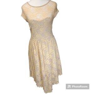 Finn and Clover Yellow Lace Dress Size M